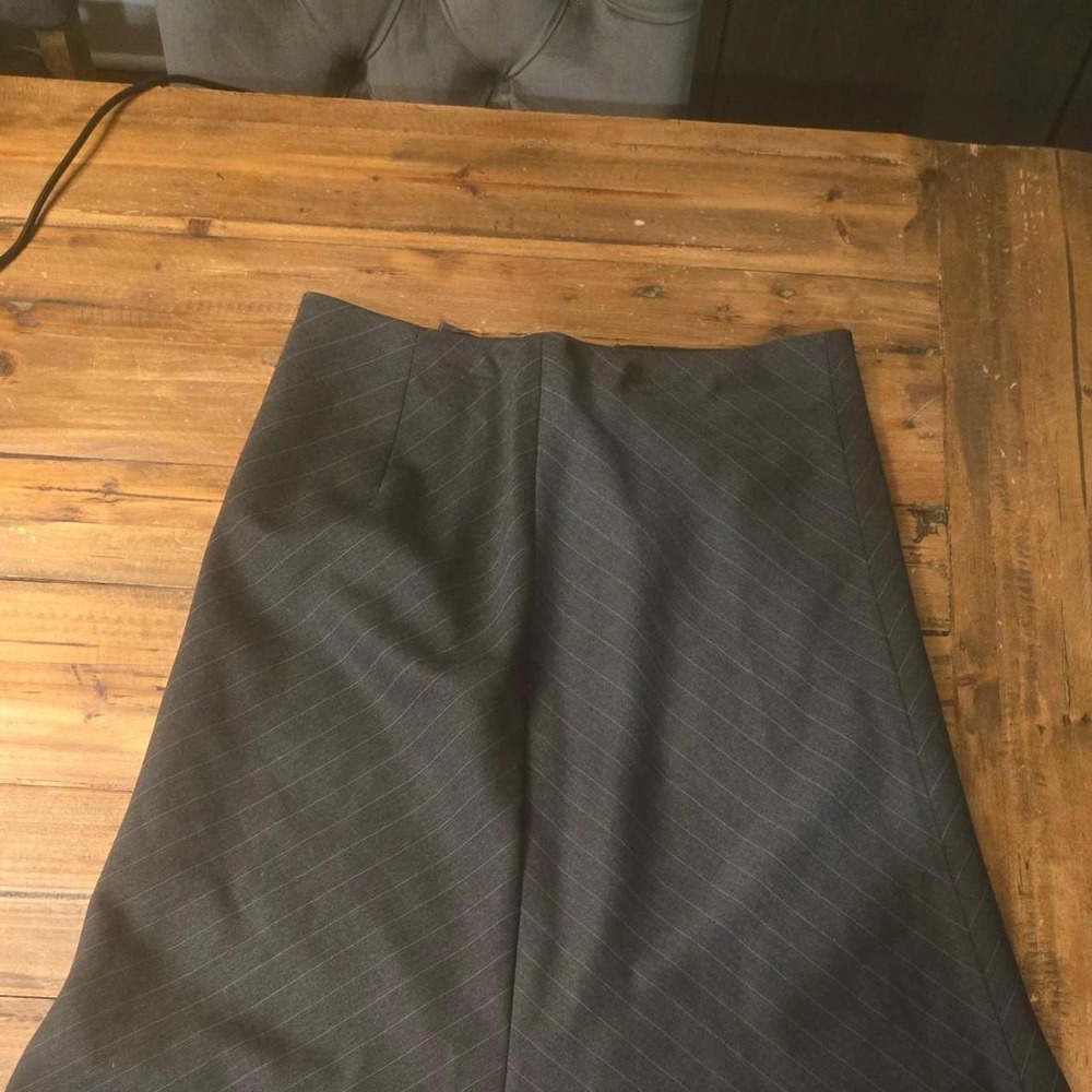 Banana Republic Grey Pinstripe Midi Skirt Women Size 2 Office Professional Work